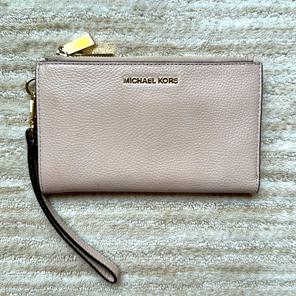 EUC Michael Kors Adele Double-Zip Leather Phone Clutch Wristlet Pink Wristlet